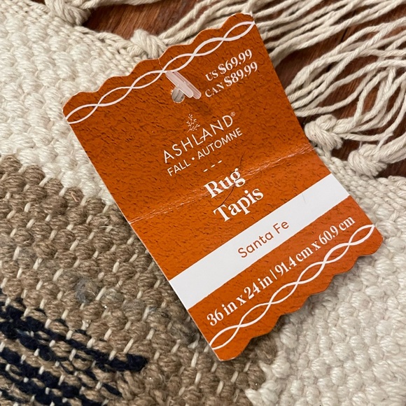 Santa Fe Throw Rug - Picture 4 of 4